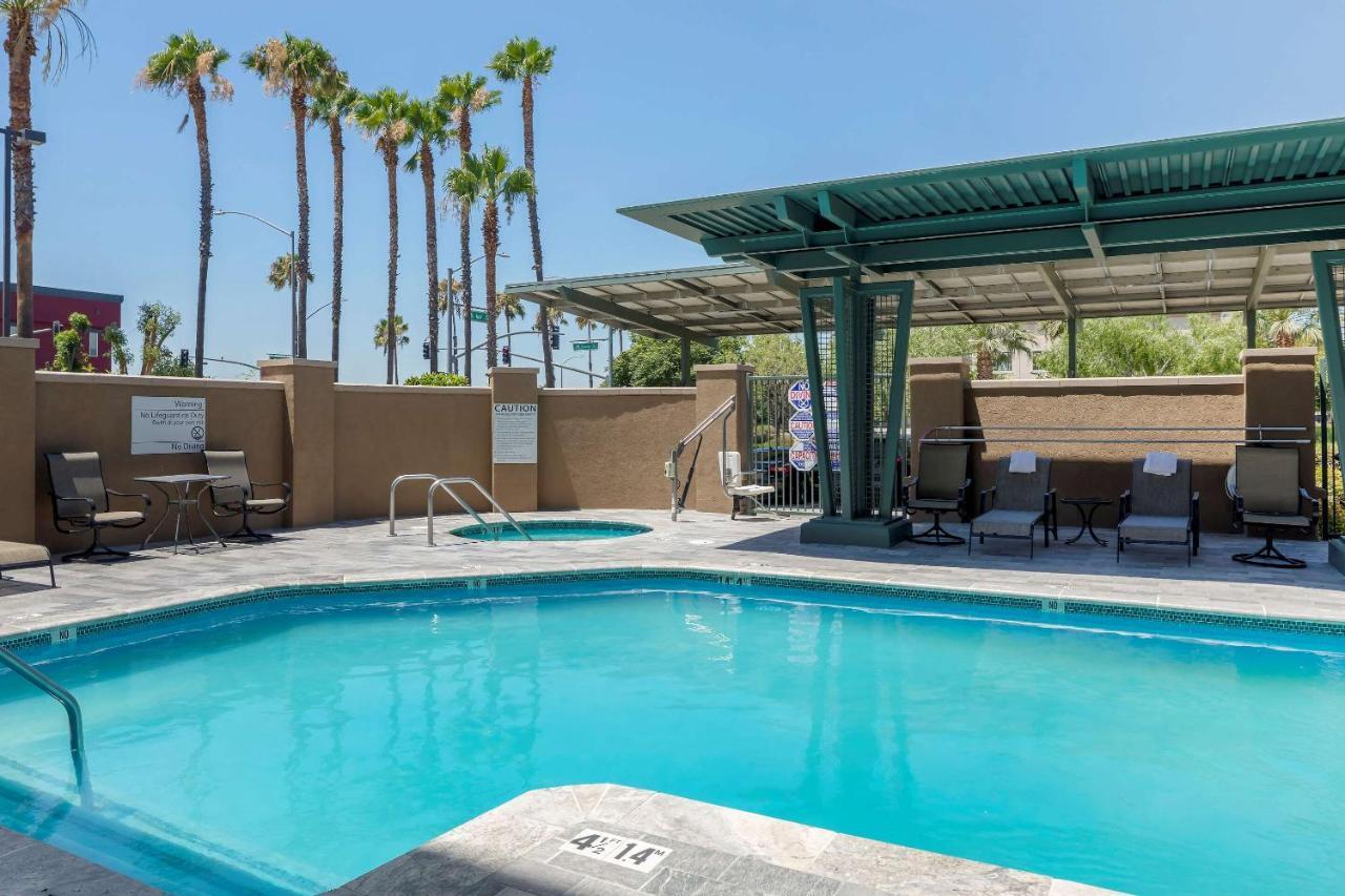 Comfort Suites Ontario Airport Convention Center Luaran gambar