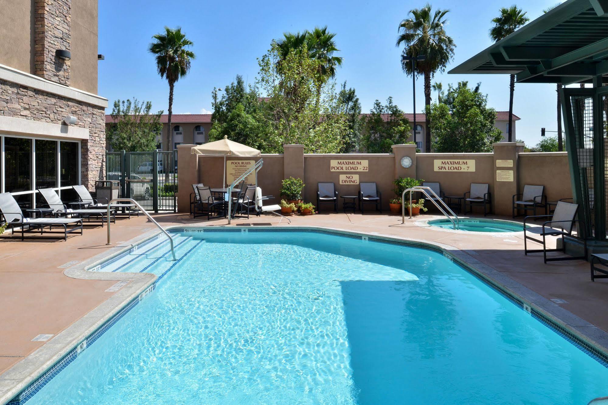 Comfort Suites Ontario Airport Convention Center Luaran gambar